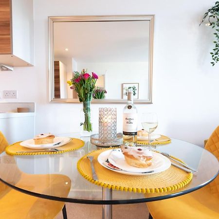 Amber Apartment Oasis - Your Gateway To Southampton'S Vibrant Heart, Port, Shopping Exterior foto